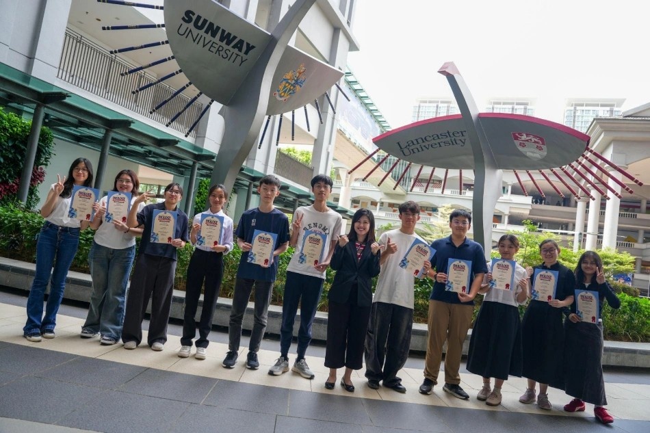 Sunway College A-Level Students Excels in Biology Across National and International Platforms